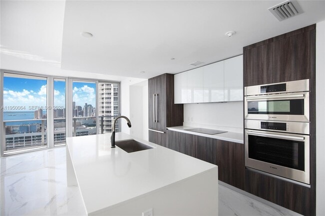 Photo - 488 NE 18th St Unit 4412