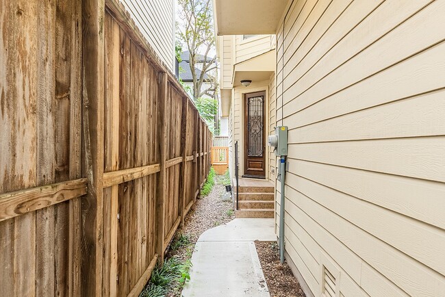 Photo - 5535 Kiam St