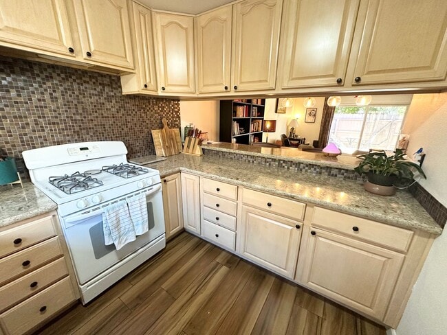 Photo - 386 N IronPike Cir
