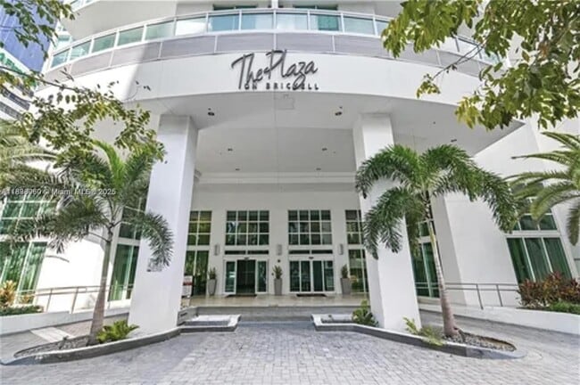 Building Photo - 951 Brickell Ave Unit 3103
