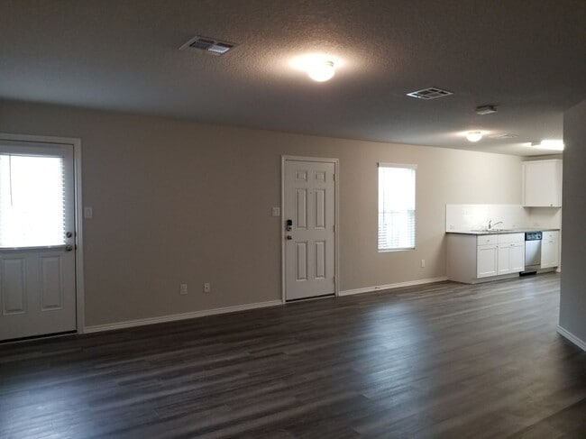 Photo - 11327 Babcock Xing