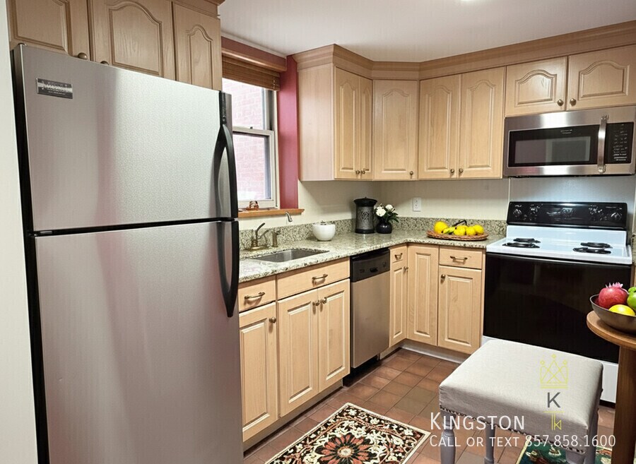 Photo - 96 Gainsborough St Unit 106R