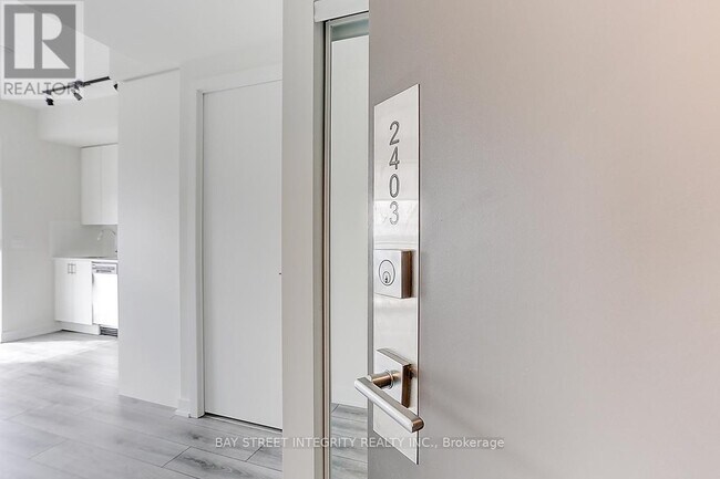 Photo - 15 Ellerslie Ave Unité 2403