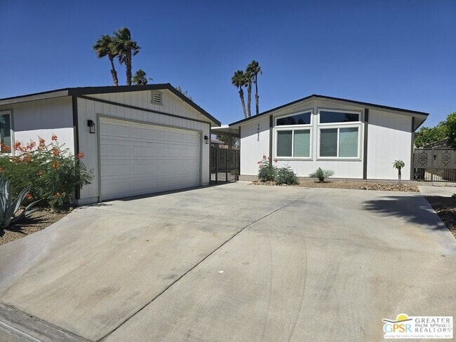 Building Photo - 74626 Stage Line Dr Rental