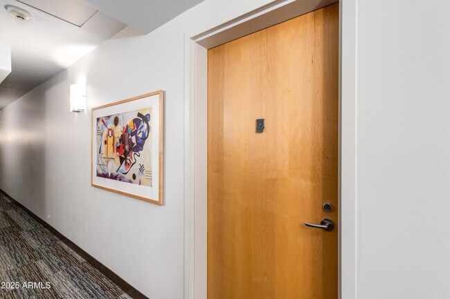 7137 E Rancho Vista Dr Unit 3003