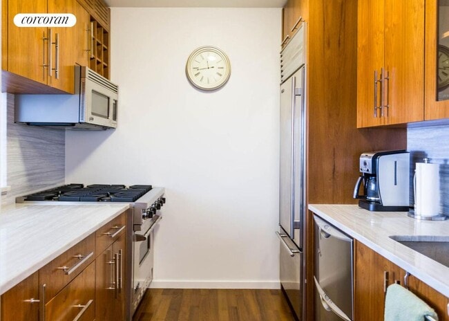 Photo - 88 Greenwich St