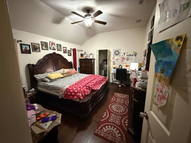 Photo - 1619 Mineral Springs Dr