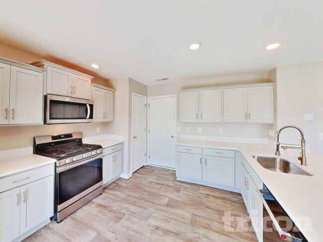 Photo - 934 Bosemon St