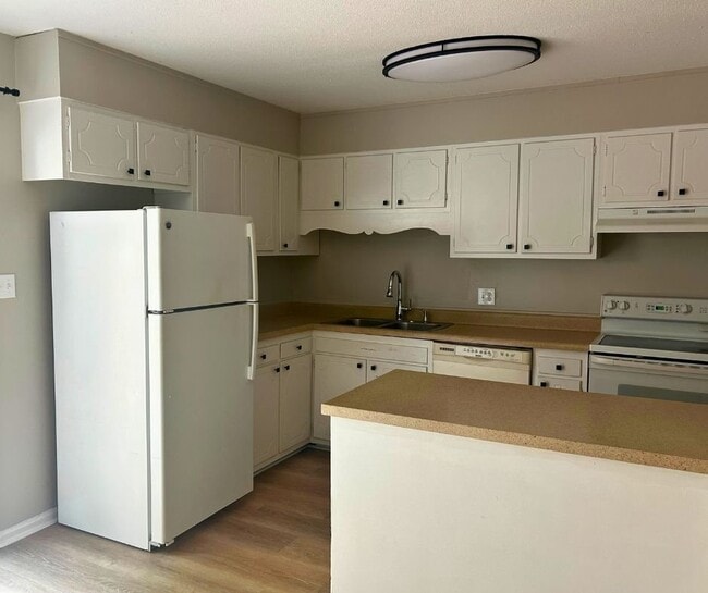 203 Northpoint Ave Unit D
