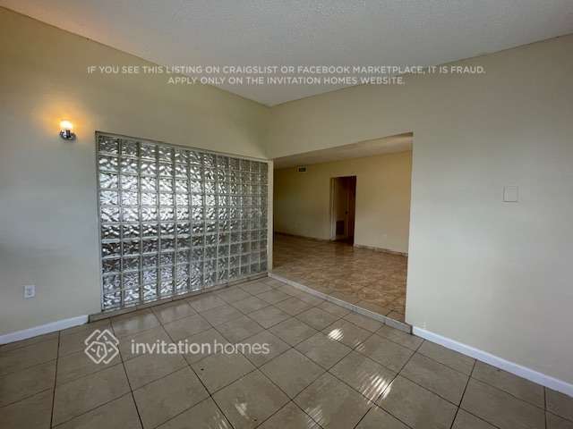 Photo - 510 NE 172nd St