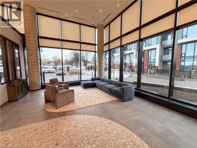 Photo - 25 Wellington St S Unité 1602