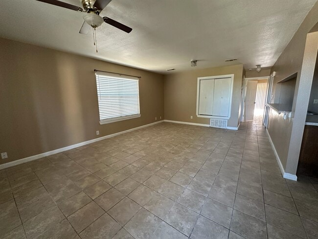 Photo - 103 Shannon Cir