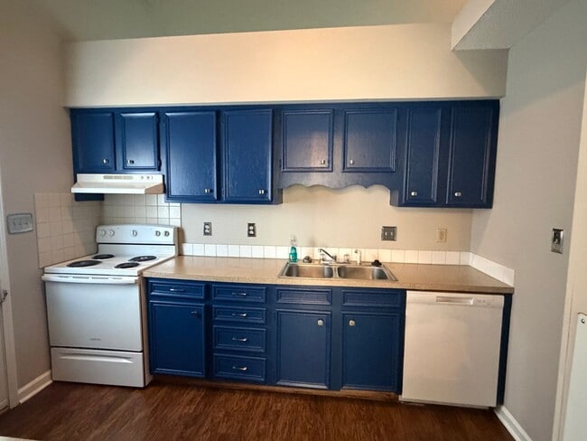 Photo - 1724 Carriage Cove Ln