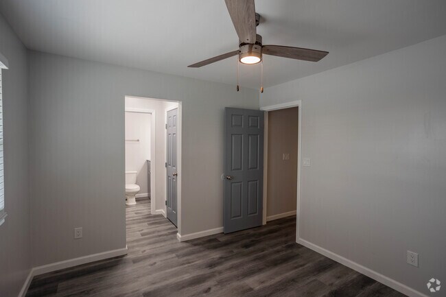 1HAB, 1BA - 600 ft² - Hollybrook Apartments