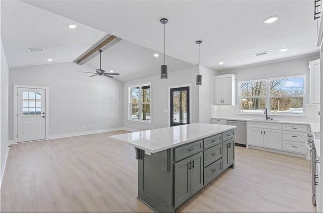 Photo - 6 Moniave Ln