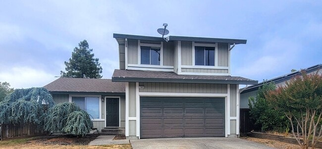 Building Photo - 3 Bedroom 2.5 Bath Corner Lot Rental