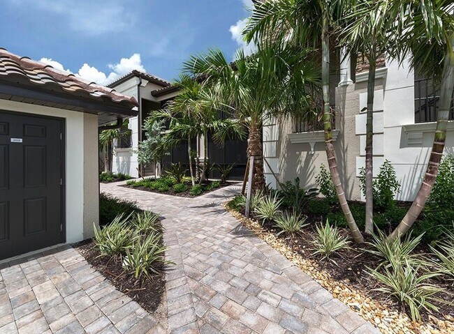 5548 Palmer Cir Unidad 103