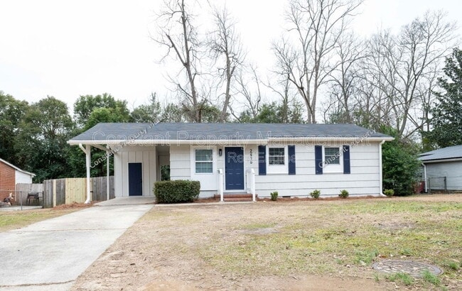 Building Photo - 2416 Hillside Dr