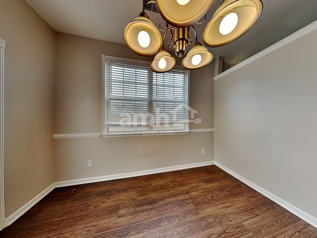 Photo - 1 Planters Grove Dr