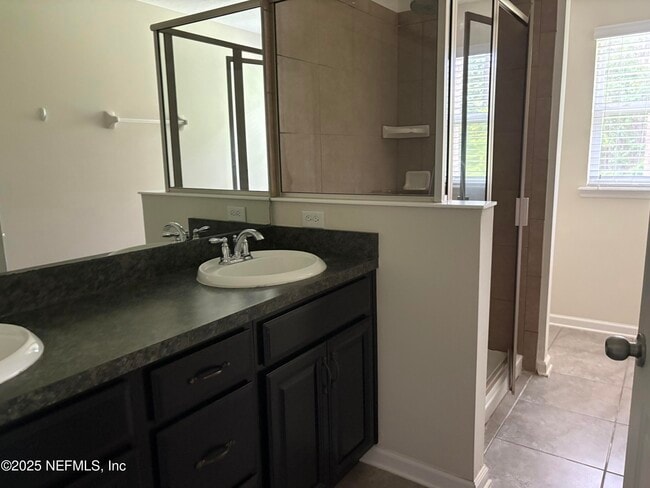 Photo - 411 Richmond Dr