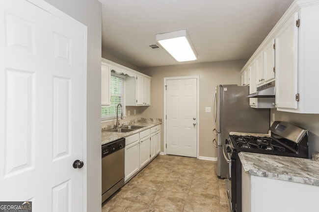 Photo - 265 Arbor Way