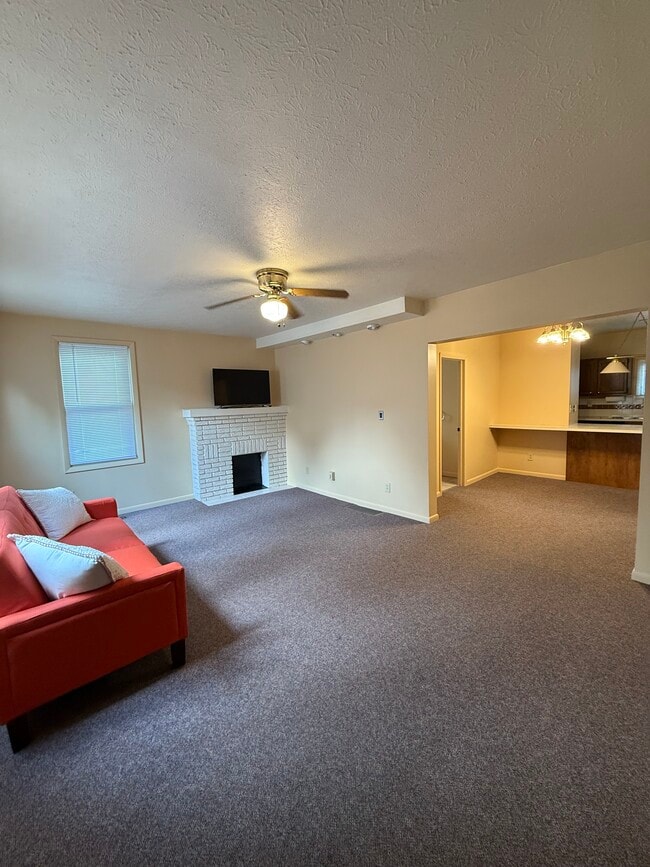 Living room - 56 Beech St