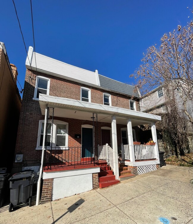 Photo - 417 N Rodney St