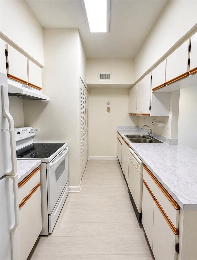 Photo - 18316 NW 68th Ave Unit I