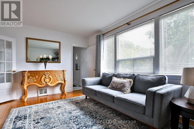Photo - 12 Newton Dr