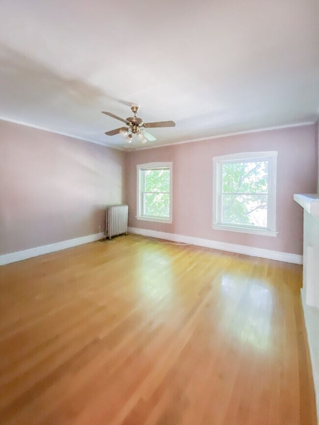 5137 N Wolcott Ave Unit 3