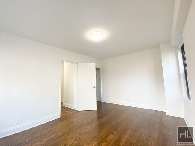 Photo - E 88th St Unidad 5A