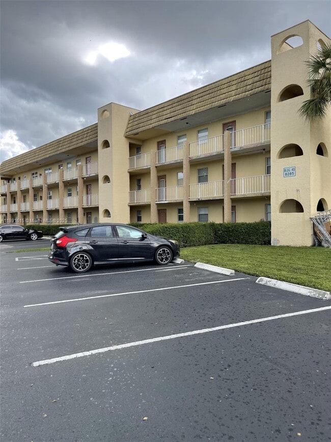 Photo - 8285 Sunrise Lakes Blvd Unit 310