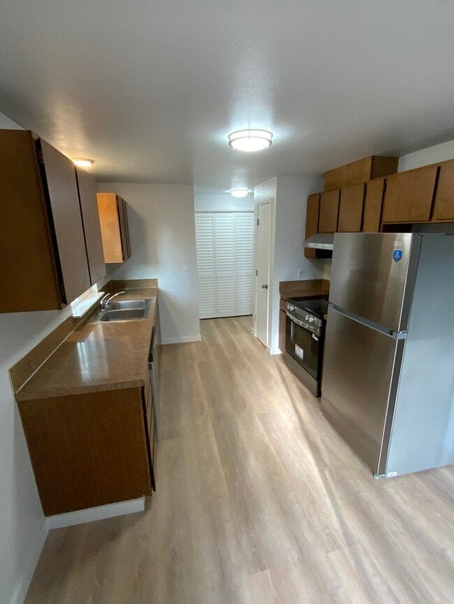 Photo - West Olympia 3bdr 1.5bath Townhome w/ garage & parking & addtional office