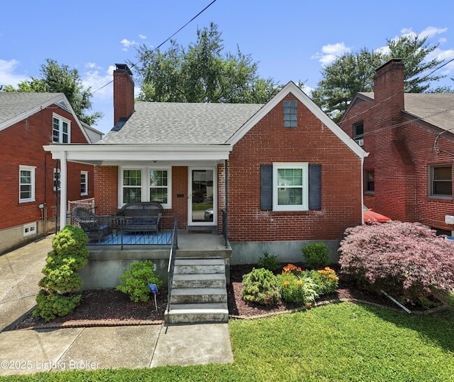 Photo - 726 Parkway Dr