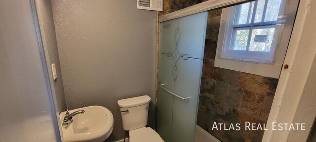 224 Spruce St Unidad 2