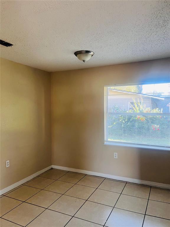 Photo - 76 Judith Ln