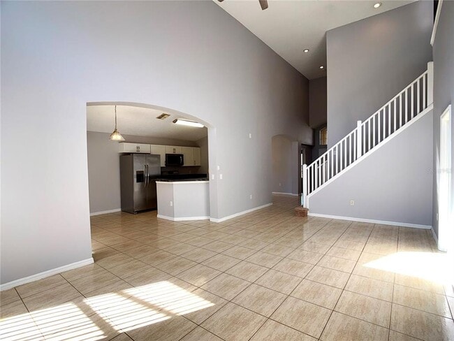 Photo - 732 Casterton Cir