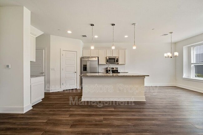 Building Photo - 11202 Gadsen Ln