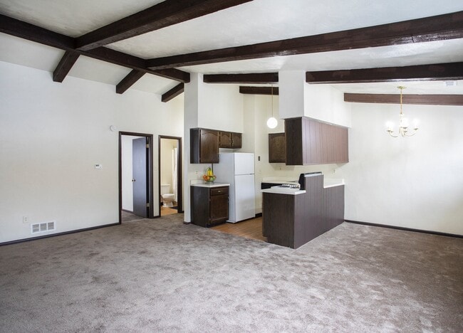 Photo - Center Grove Apartments