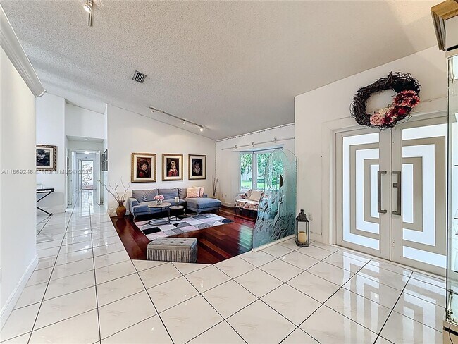 Photo - 10462 SW 121st St