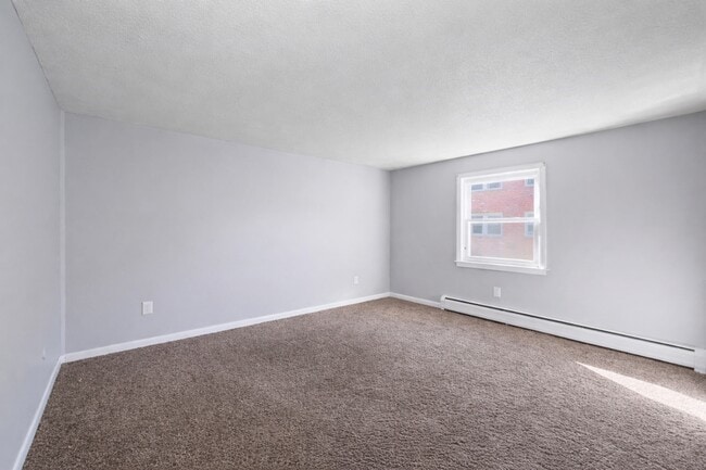 Building Photo - 25 Horne St