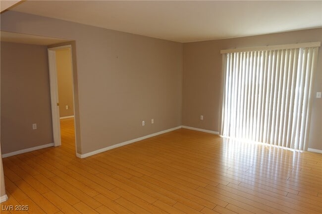 Building Photo - 7885 W Flamingo Rd Unit 1024