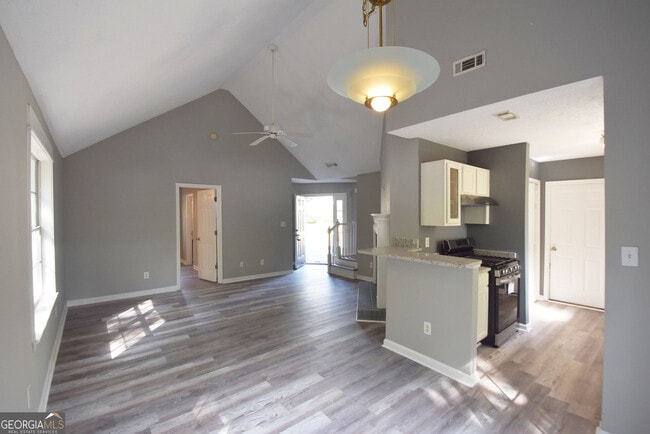 Photo - 700 S Fairfield Dr