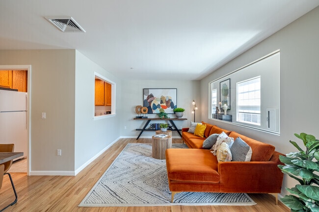 1BR, 1BA - 650SF - Residence Model A - Living Room
