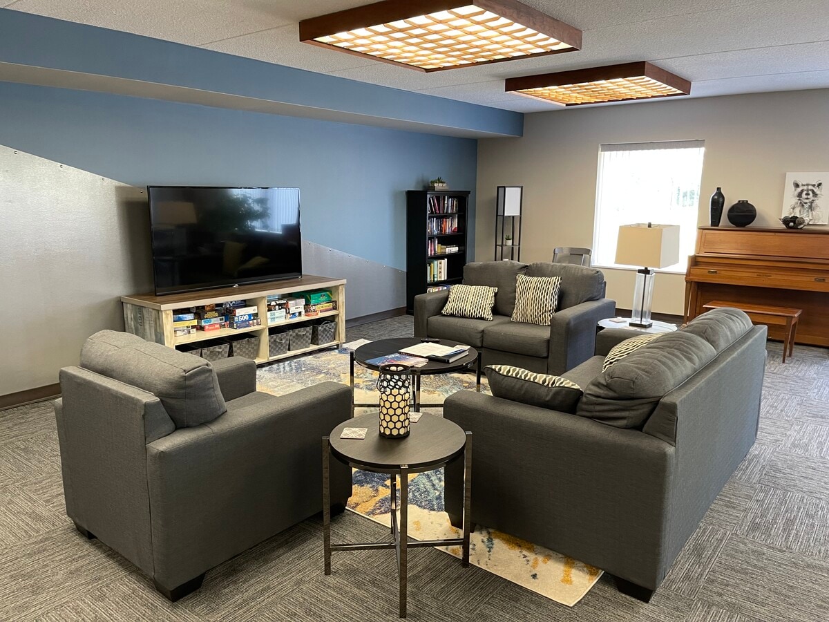 Photo - Lincoln Tower Apartments