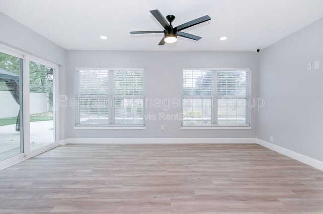 Photo - 2031 Temple Dr