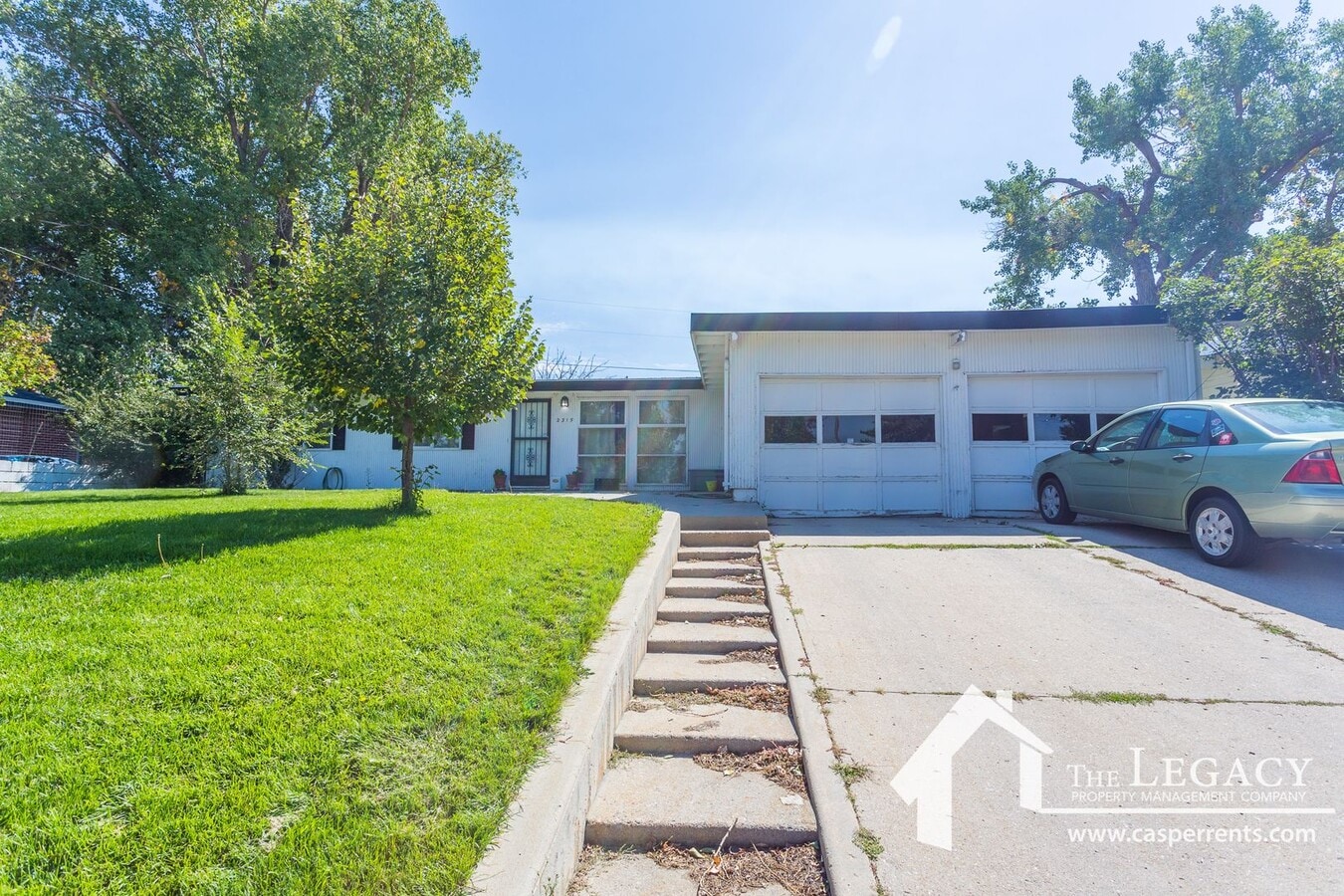 Large Ranch Style Home - Large Ranch Style Home