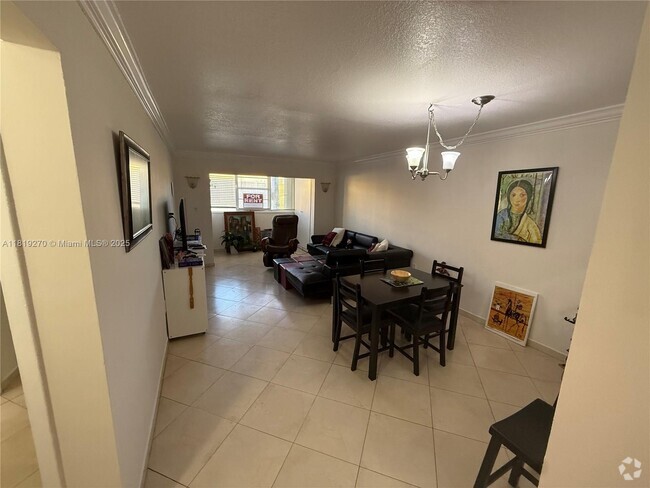 Building Photo - 1555 W 44th Pl Unit 242 Rental