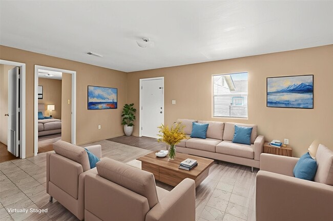 Photo - 2200 Peach Ave