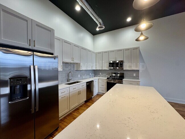 Photo - 209 W Main St Unit 2b